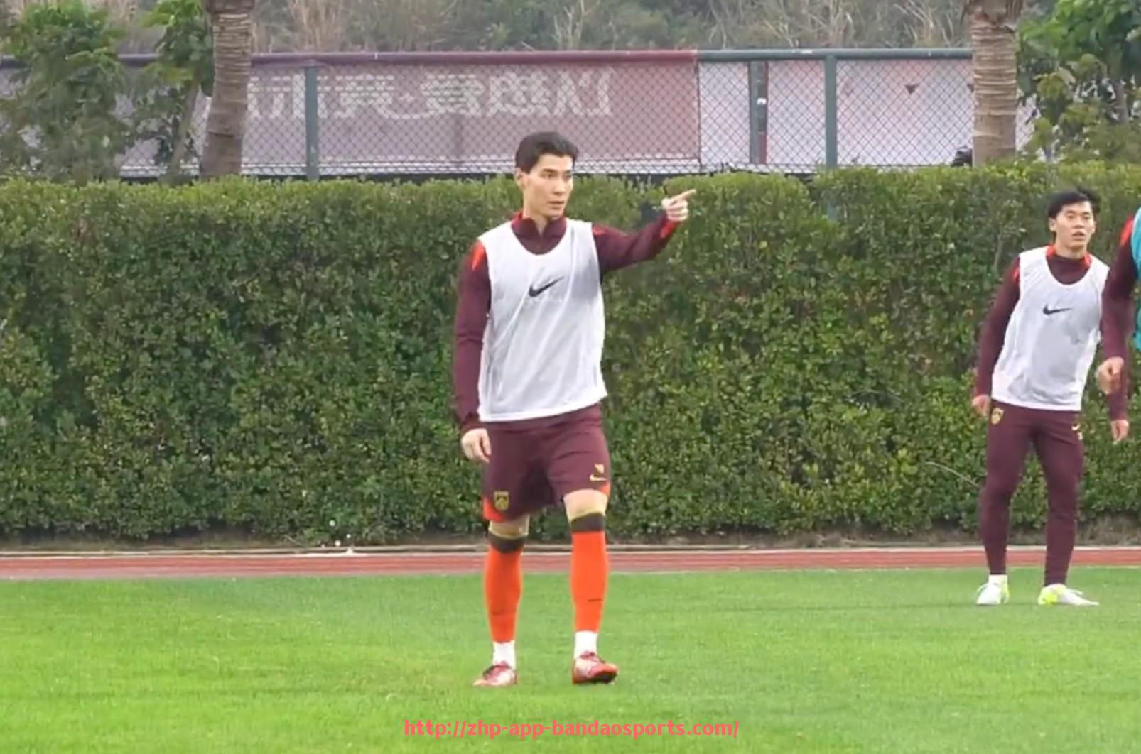 半岛体育app-2024年联盟裁判员新政执行效果是否符合预期