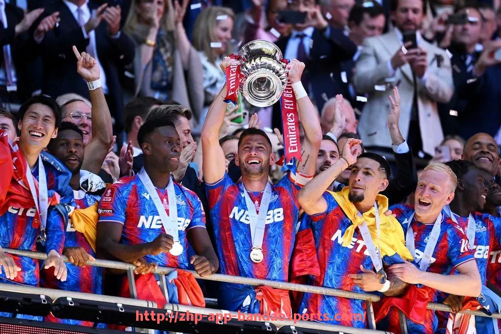 半岛体育app-英超水晶宫球员万比萨卡的表现与未来潜力评估